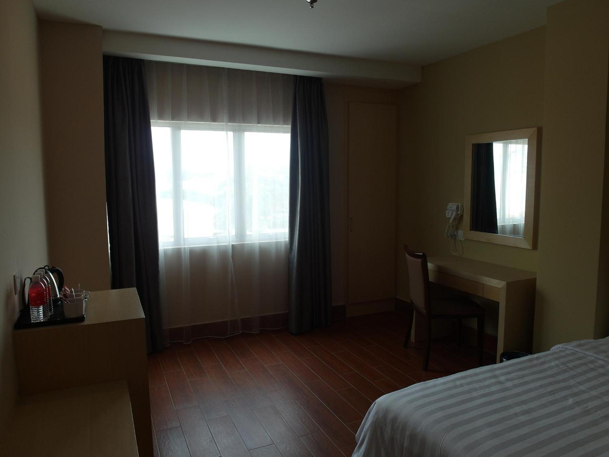Superior Queen Room