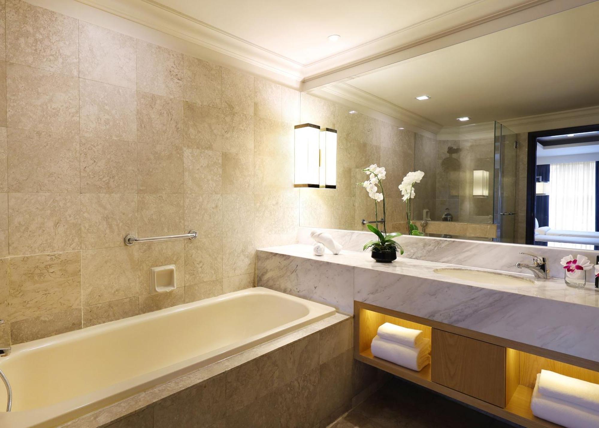 Club Premier Double or Twin Room
