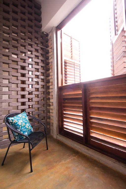 Kamer met Queensize Bed en Balkon