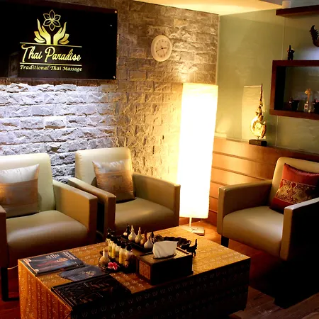 Pacific Regency Hotel Suites-2