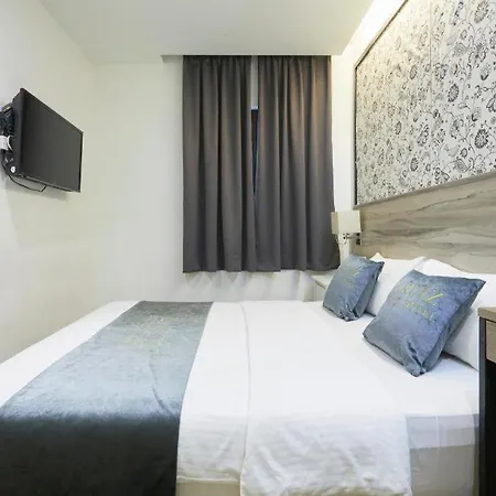 Le Ruiz Boutique Hotel-3